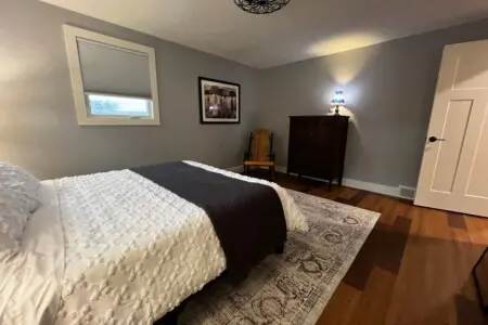 30 something New Philadelphia bedroom