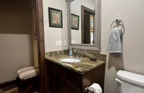 Hilton's Hideaway Dover Ohio