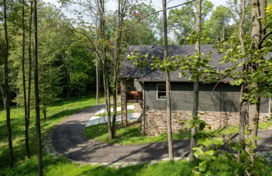 The Lodge at Hilton's Hideaway Dover Ohio