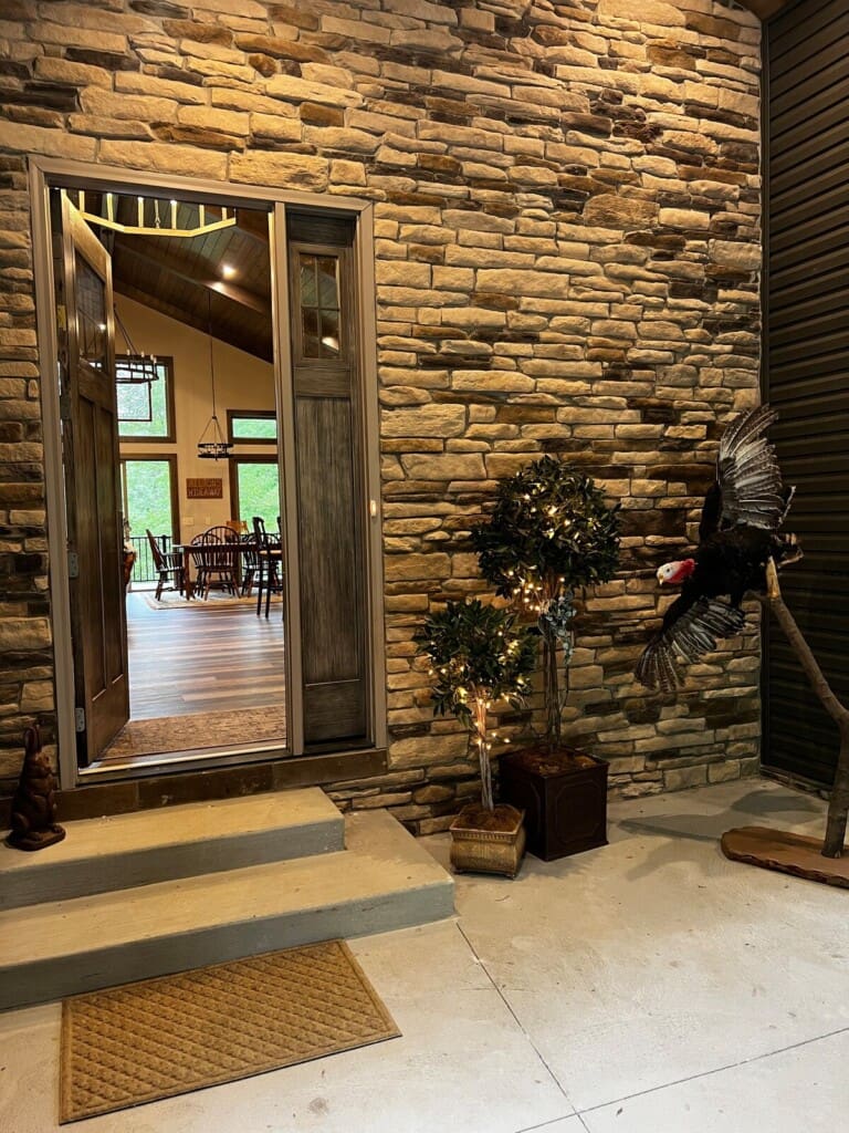 Hilton Hideaway Entry