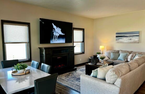 Millhart Family Lodge & Rec Center Sugarcreek Ohio Living Room