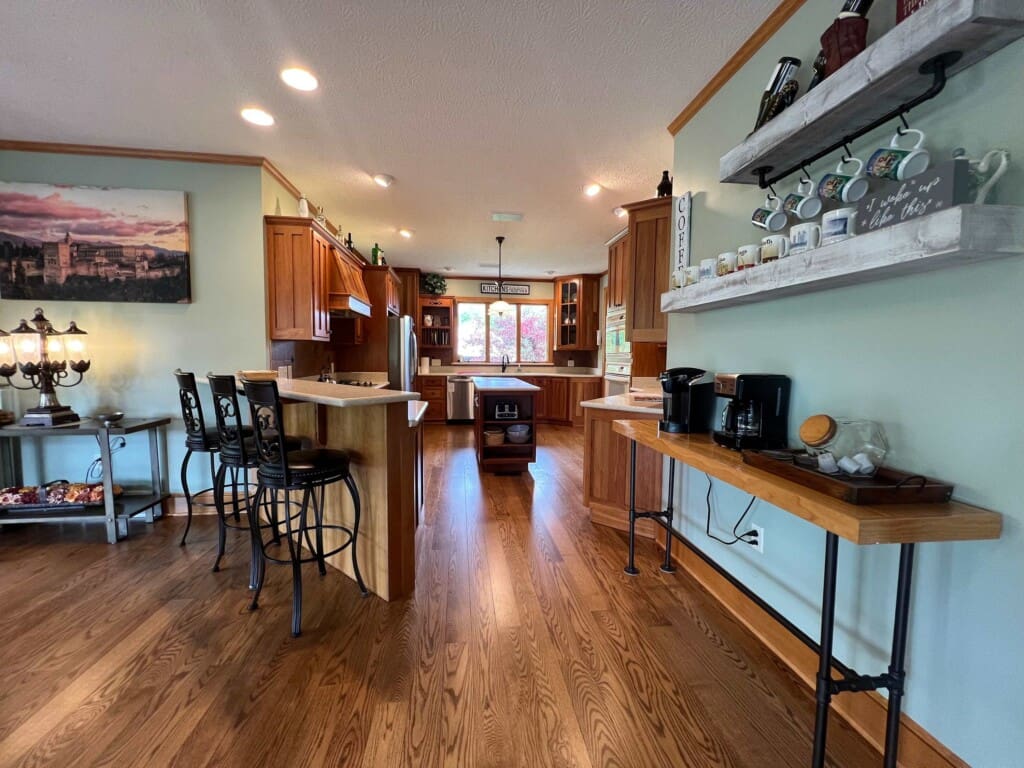 Liberty Hill Lodge Kitchen & Coffee Bar