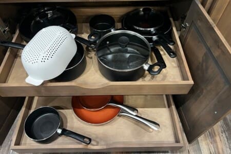 The Lodge at Hilton's Hideaway Stocked kitchen