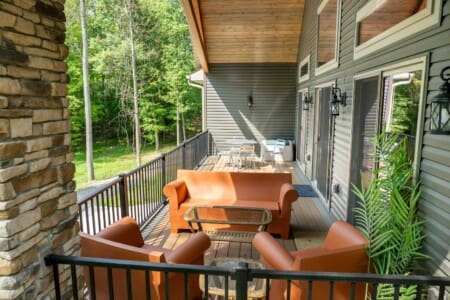 The Lodge at Hilton's Hideaway Dover Ohio